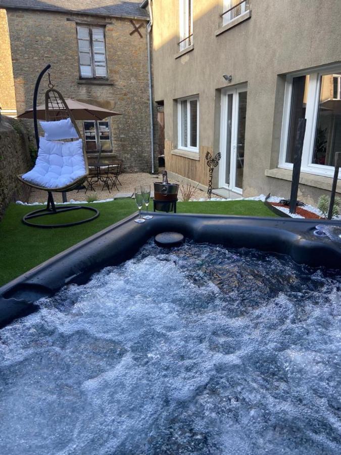 Beau Loft Proche Mont Saint Michel Jaccuzi Illimite En Plein Centre