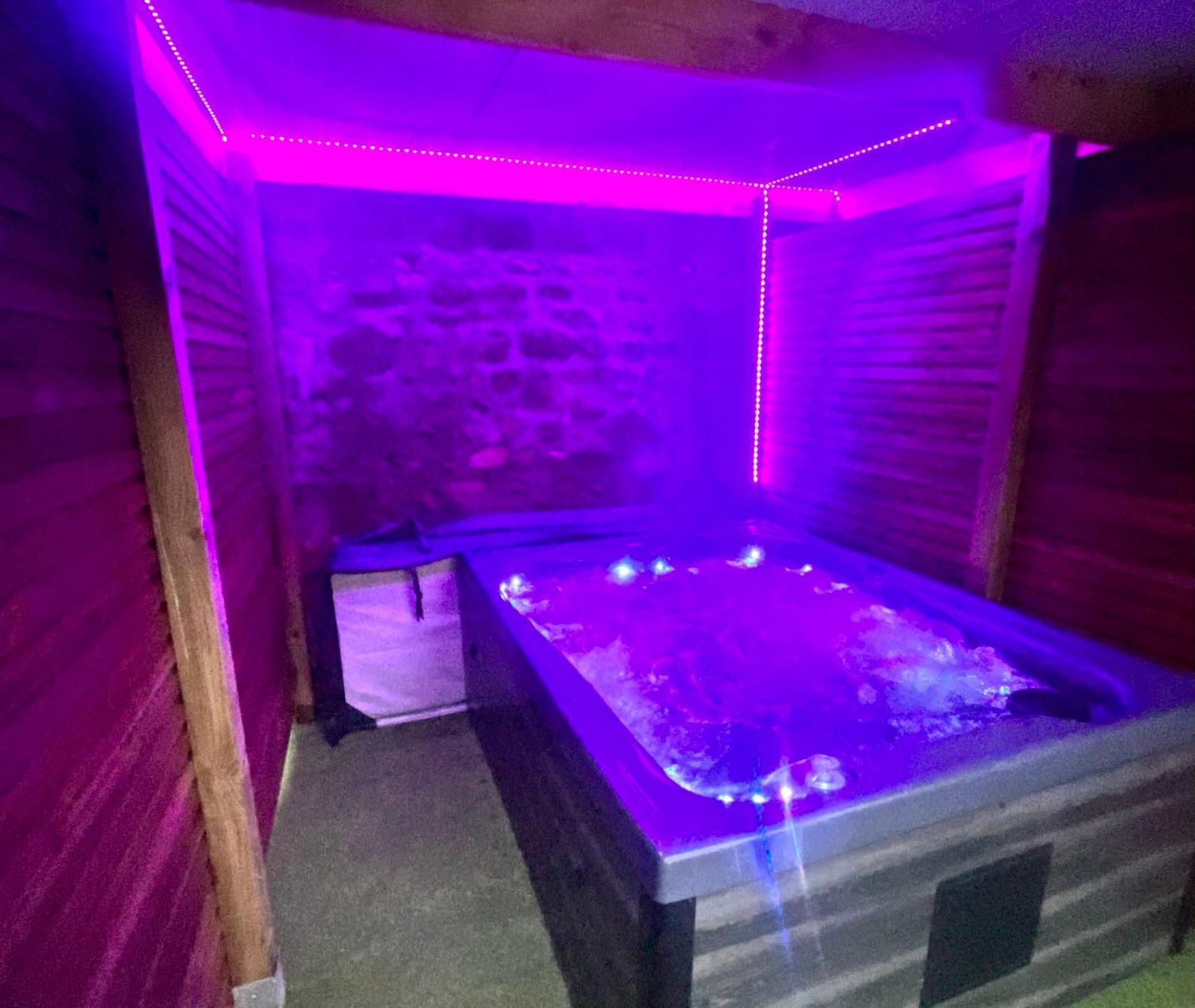 Apartment Beau Loft Proche Mont Saint Michel Jaccuzi Illimite En Plein Centre