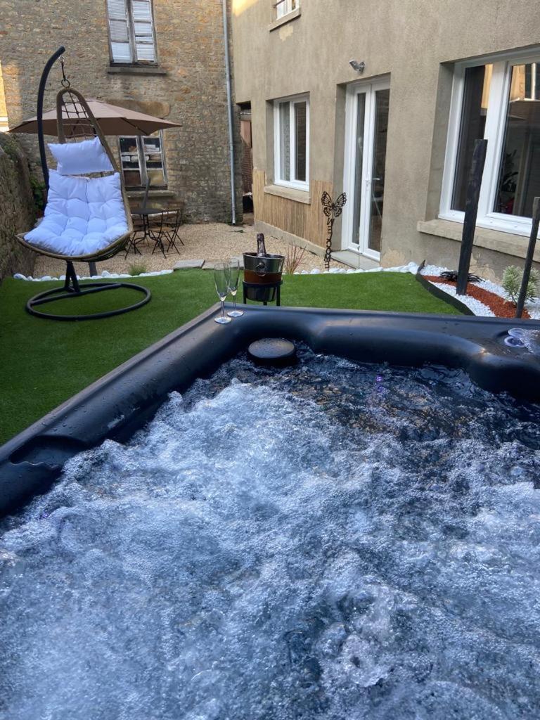 Beau Loft Proche Mont Saint Michel Jaccuzi Illimite En Plein Centre * Avranches